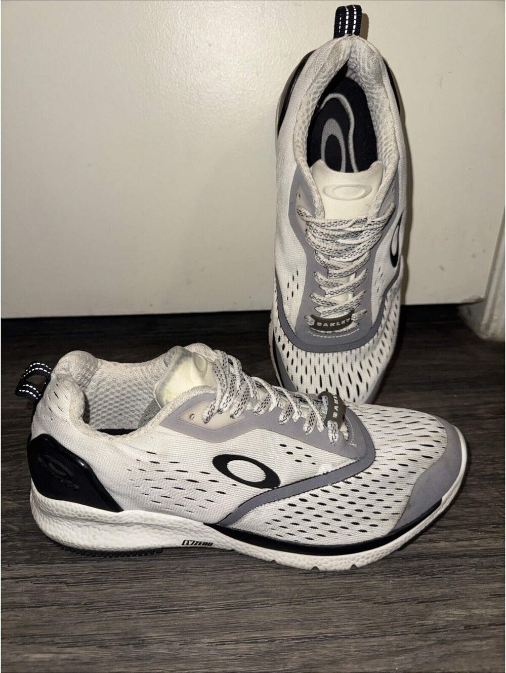 Oakley EV Zero Advanced White Black FOF100276 Men Size 6 Youth 6Y Sneakers